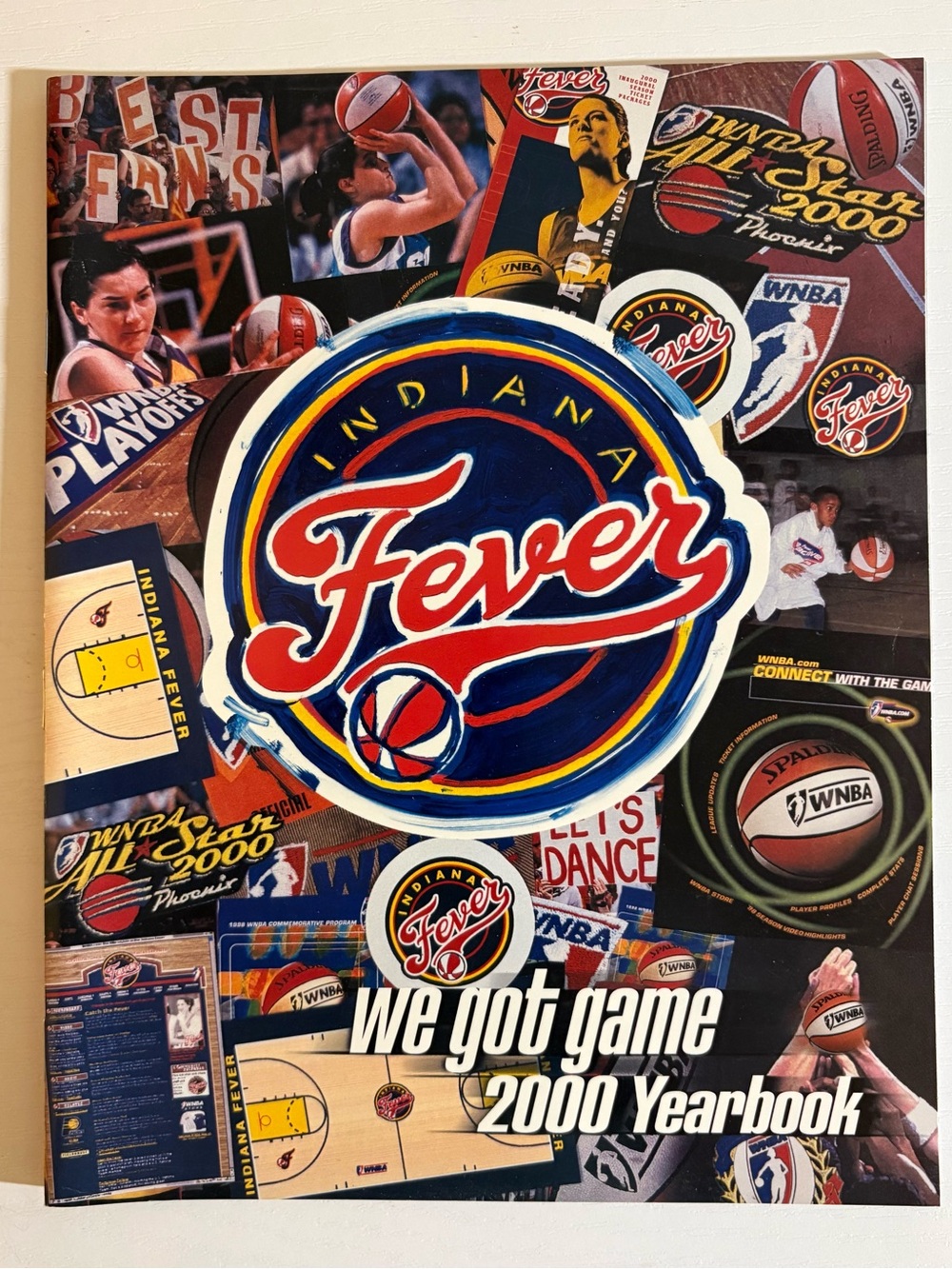 2000 WNBA Yearbook Indiana Fever Inaugural Season Rare Team Cover Catchings